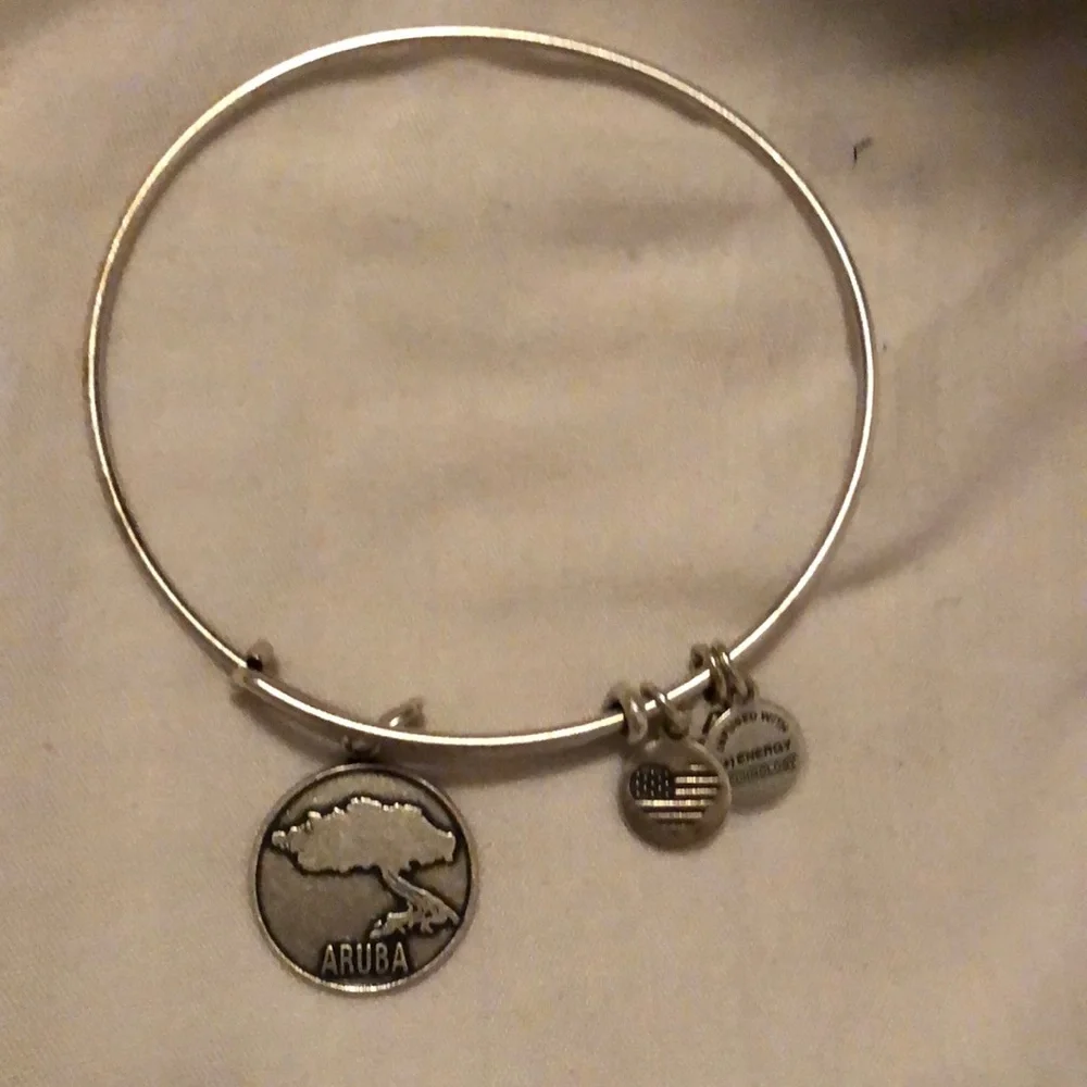 New Rare- - Alex and Ani Aruba bracelet - Picture 1 of 1